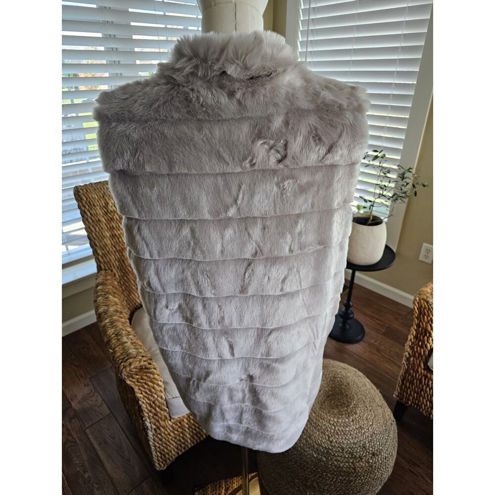 Talbots Faux Fur Luxury Vest Gray Women’s Size M Aspres Outdoors Luxury - Picture 4 of 10